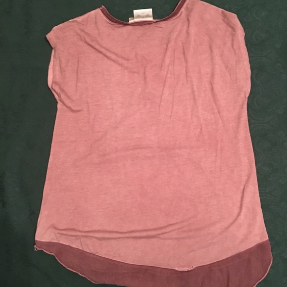 cute light weight tee - Picture 2 of 3